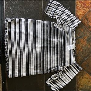 Cute black and white top